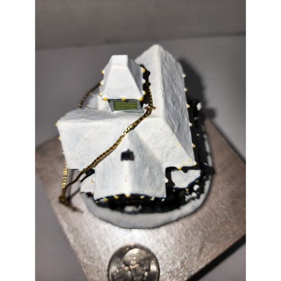 Thomas Kinkade "Winter Memories" Victorian Christmas cottage figurine ornament - Picture 3 of 6